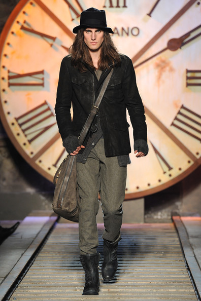 John+Varvatos+Milan+Fashion+Week+Menswear+Bm1ZIoXJqK2l.jpg
