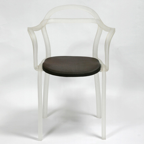 dzn_Sealed-Chair-by-Francois-Dumas-2.jpg