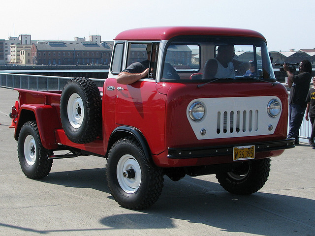 Jeep FC-170_2.jpg