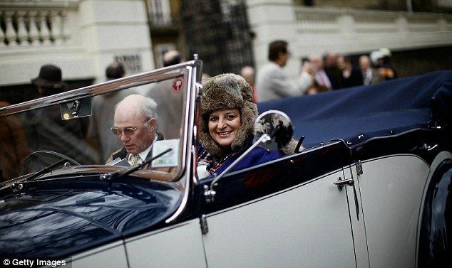 rolls-royce-100-8.jpg