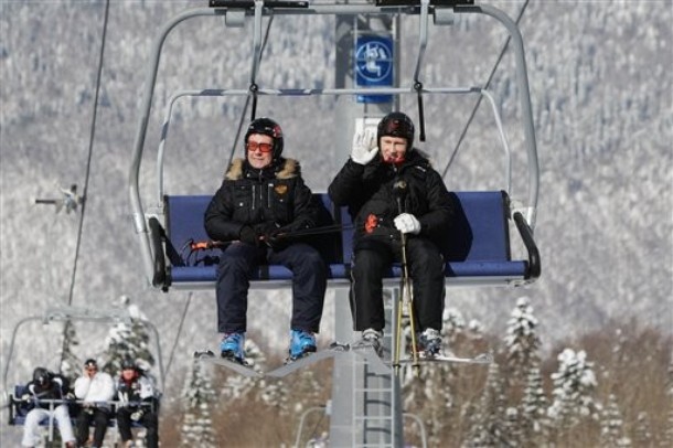 putin_medvedev_rosa_khutor_ski_resort_krasnaya_polyana_sochi_02.jpg