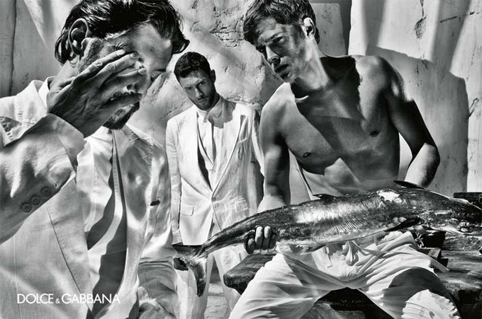 Dolce-Gabbana-Menswear-Spring-Summer-2011-MaleModelSceneNet-06.jpg