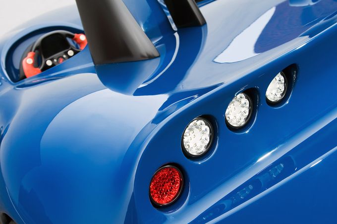 wiesmann_spyder_10.jpg