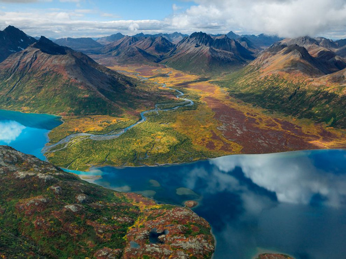 chikuminuk-lake-alaska_32517_990x742.jpg