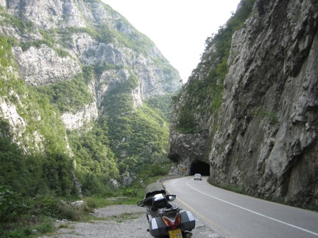 montenegro_roads2.jpg