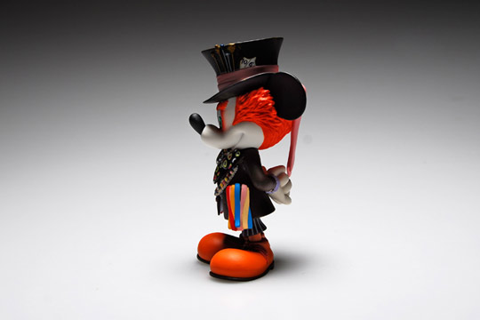 Medicom-Toy-Mickey-Mouse-as-Mad-Hatter-05.jpg