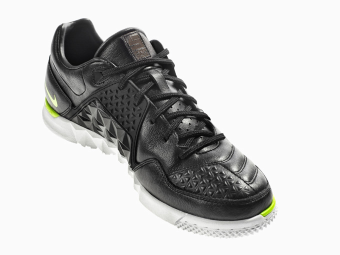 Black_1_NIKE5_Stills 30215c.jpg