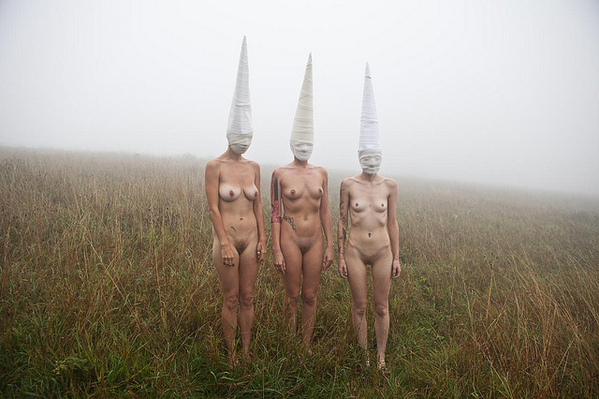 naked-girls-with-masks-15.jpg