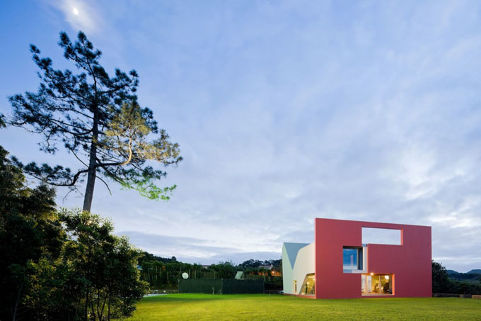 House-on-the-Flight-of-Birds-by-Bernardo-Rodrigues-Architects-03.jpg