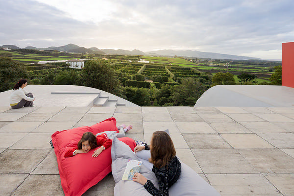 House-on-the-Flight-of-Birds-by-Bernardo-Rodrigues-Architects-08.jpg