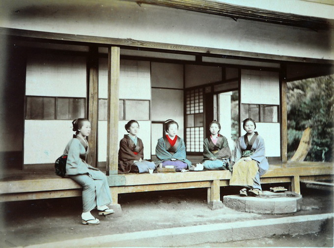 OldPhotosofJapanColoredIn_08.jpg