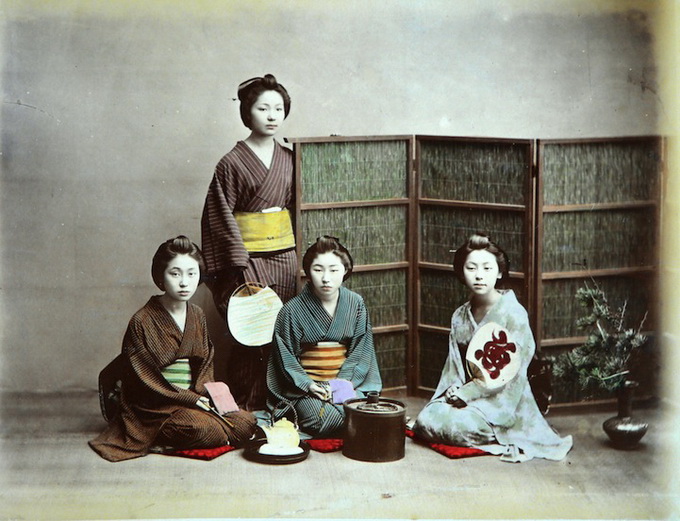 OldPhotosofJapanColoredIn_26.jpg