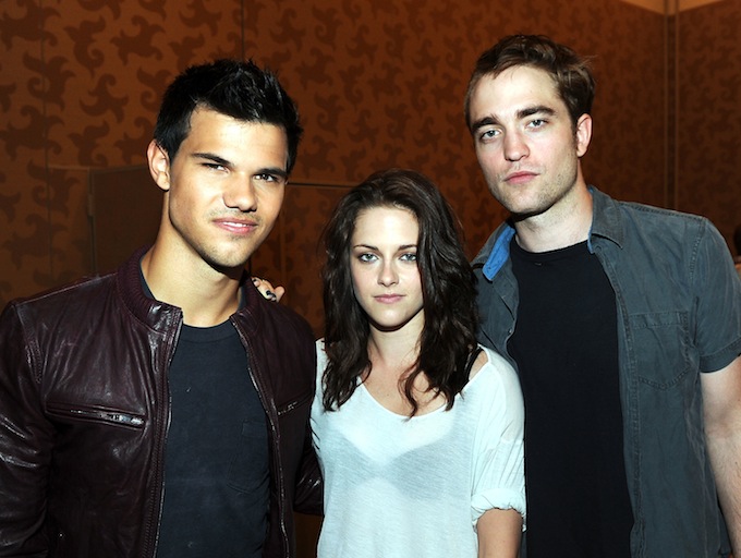 taylor_lautner_kristen_stewart_robert_pattinson.jpg