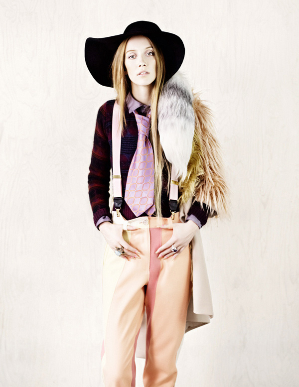 Alana-Zimmer-by-Ben-Toms-for-Vogue-Russia-DesignSceneNet-05.jpg