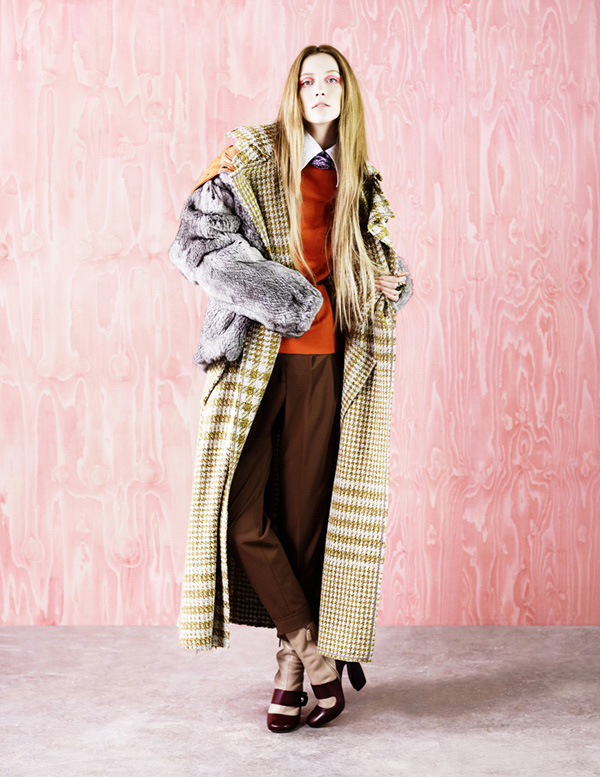 Alana-Zimmer-by-Ben-Toms-for-Vogue-Russia-DesignSceneNet-06.jpg