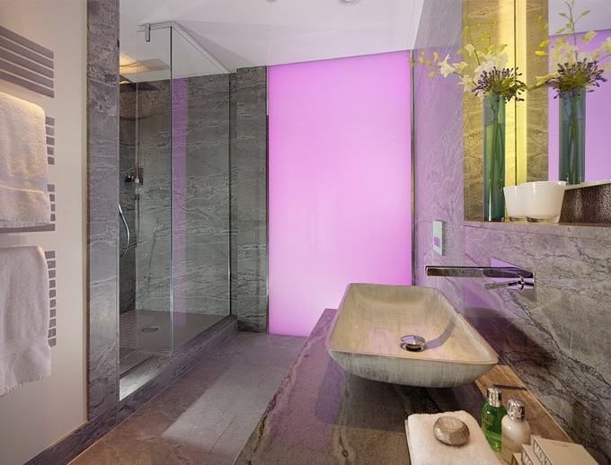Jaguar_Suite_-_Bathroom_-_2.jpg