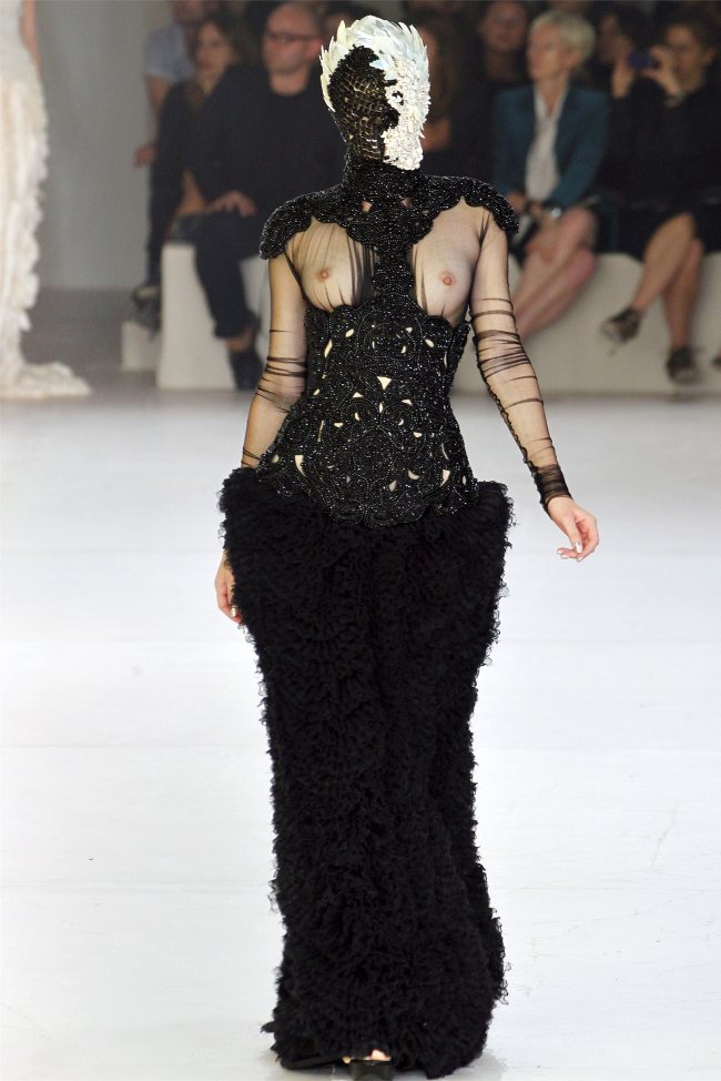 alexander-mcqueen28.jpg