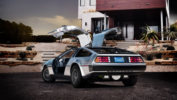 the-electric-delorean-for-2013-00-944x545.jpg