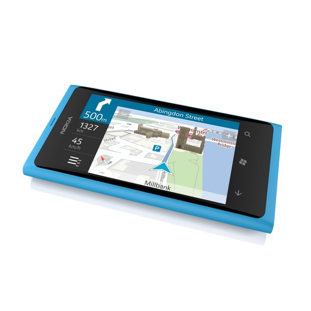 nokia-Lumia-800-WP7-revelat-6.jpg