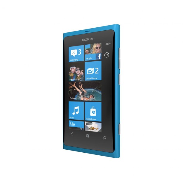 nokia-Lumia-800-WP7-revelat-7.jpg
