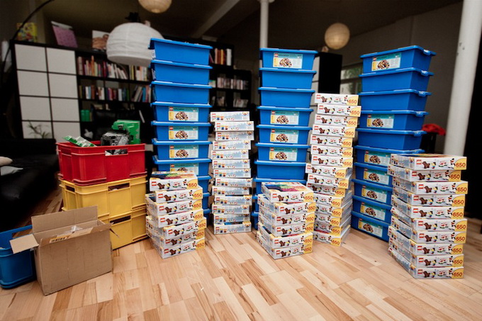LegoWall2_.jpg