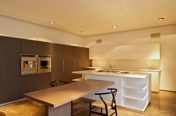 the-x-house-by-agraz-architects-02_.jpg