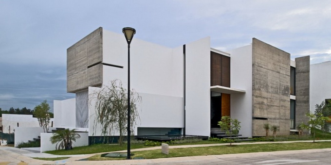 the-x-house-by-agraz-architects-16_.jpg