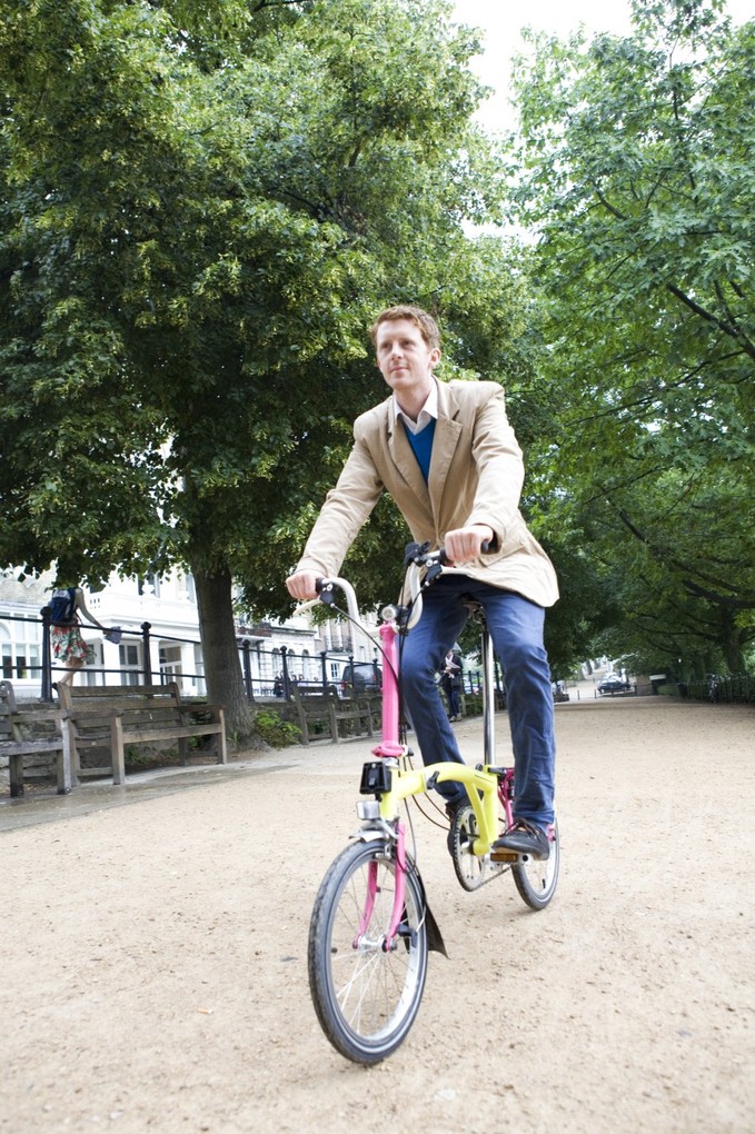 Brompton_riding_tress_close-up__68151_zoom.jpg