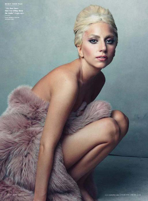 LadyGagaAnnieLeibovitz03.jpg