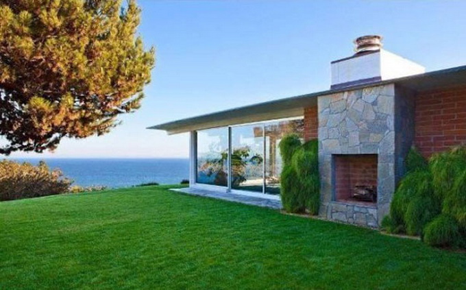 trendhome-brad-pitt-mansion-malibu-4.jpg