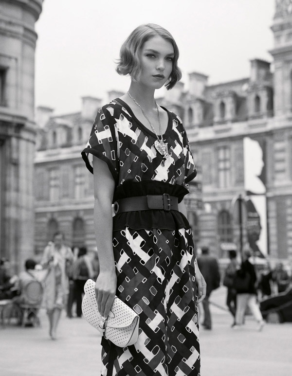 Arizona-Muse-Louis-Vuitton-Cruise-2012-23.jpg
