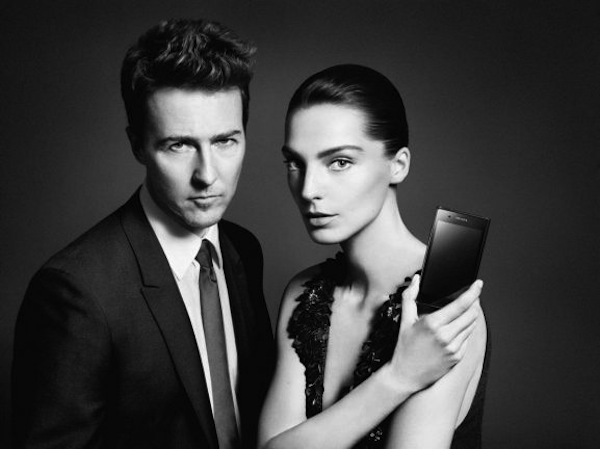 Эдвард Нортон и Дарья Вербови в рекламе Prada Phone LG 3.0