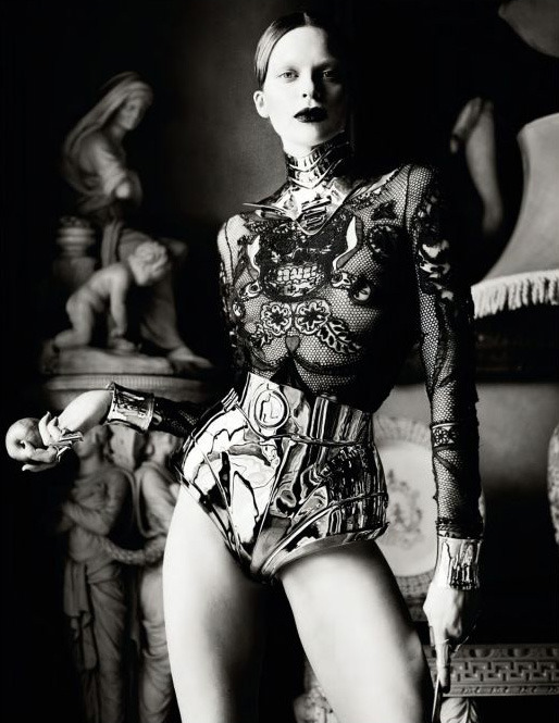 elisecrombezsaskiebrauwinterviewmarch2012nsfw5.jpg
