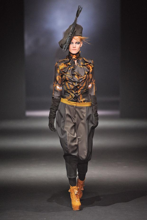 john-galliano-autumn-fall-winter-2012-pfw12.jpg