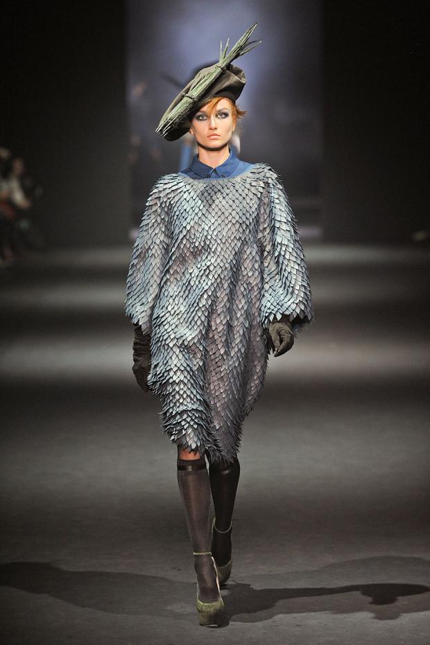 john-galliano-autumn-fall-winter-2012-pfw54.jpg