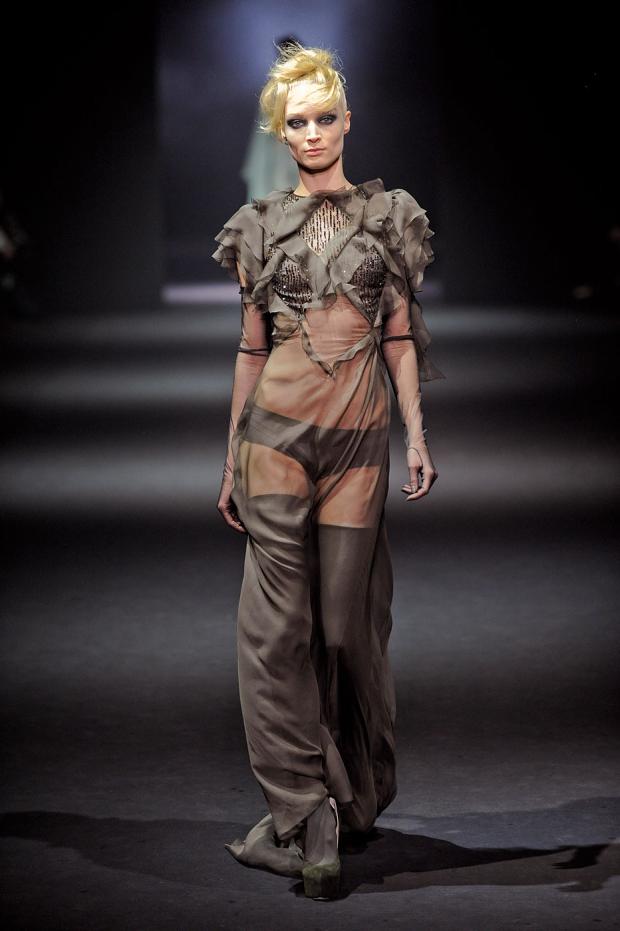 john-galliano-autumn-fall-winter-2012-pfw70.jpg