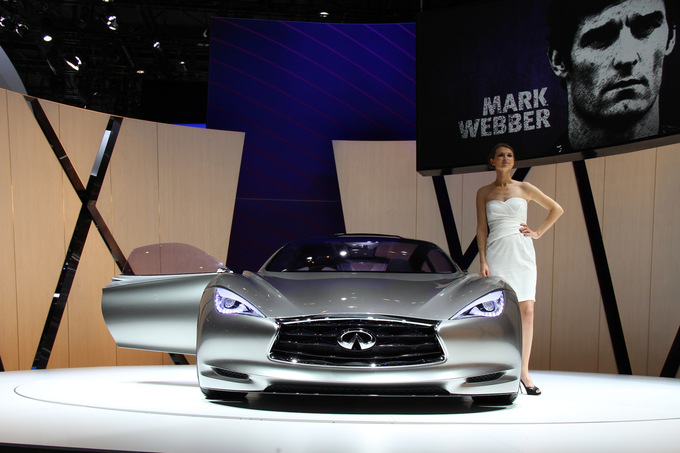 Infiniti emerg_e_02_etoday_ru.jpg