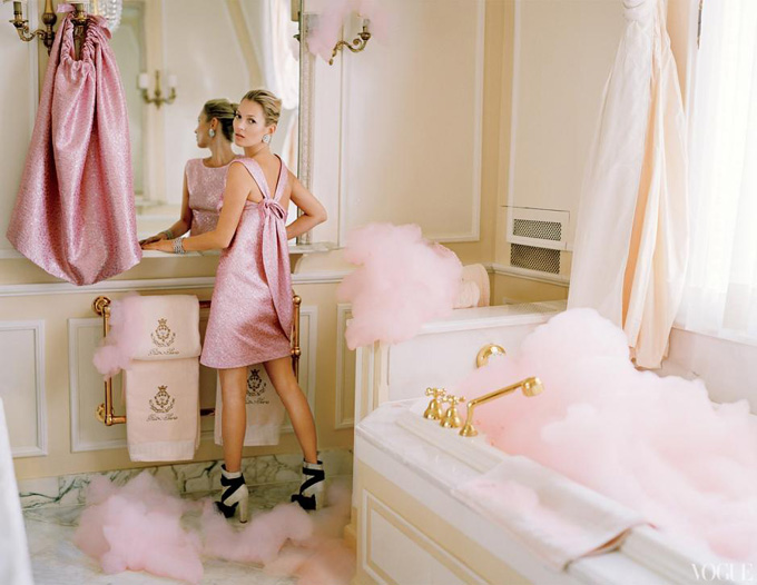 katemossvogueusapril20129.jpg