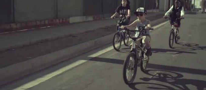 Steve Aoki ft Kid Cudi & Travis Barker - Cudi the Kid -04.jpg