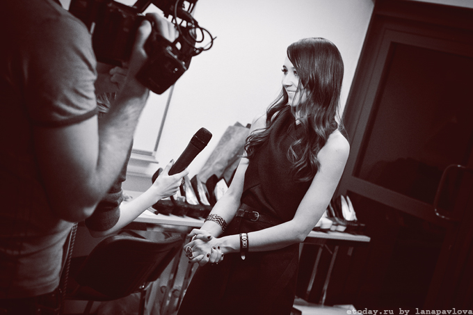 DashaGauzer-backstage-10.jpg