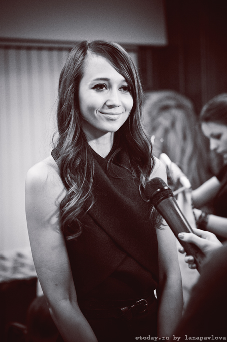 DashaGauzer-backstage-7.jpg