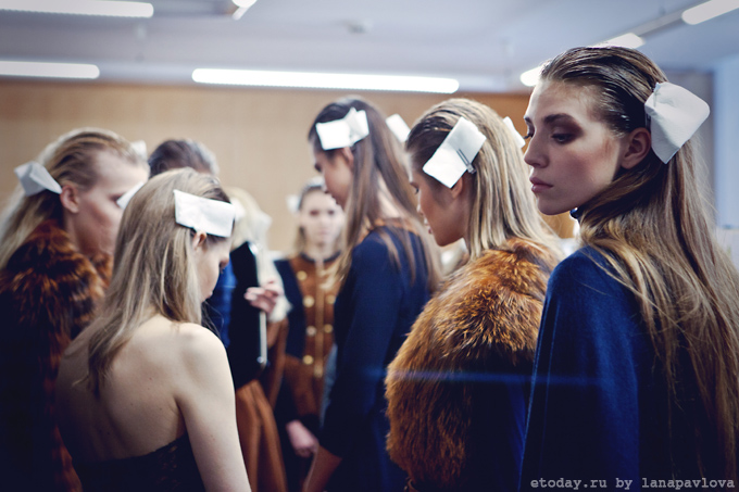 EvaMinge-backstage-1.jpg