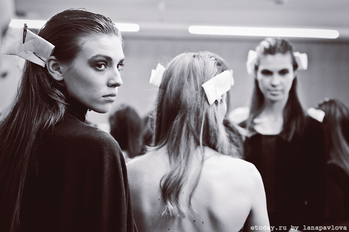 EvaMinge-backstage-7.jpg
