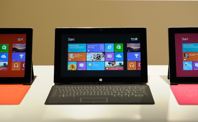 Microsoft представила планшетник Surface