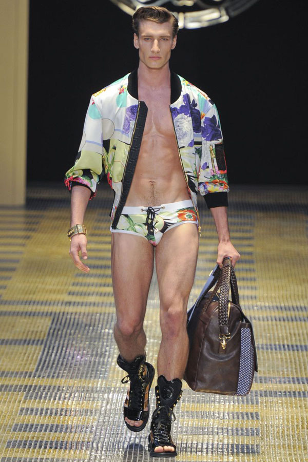 versace-spring-summer-2013-023.jpg
