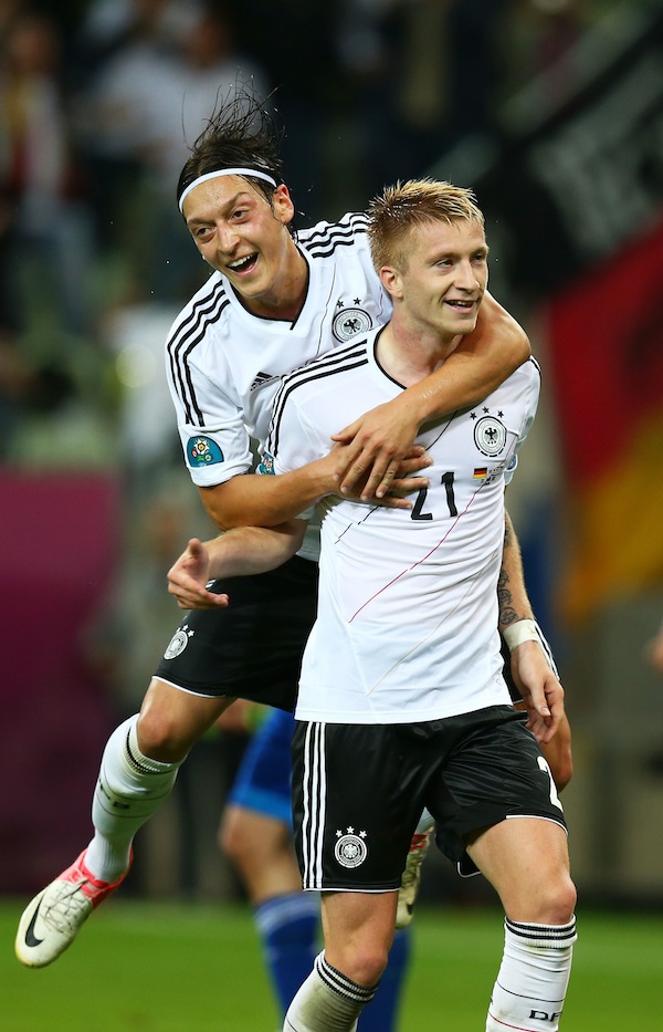 Germany Greece Marco Reus Mesut Ozil.jpg