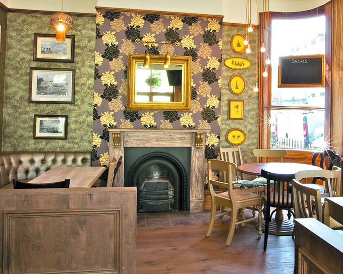 Princess-of-Wales-Pub-by-Space-Design-Studios-London-4.jpg