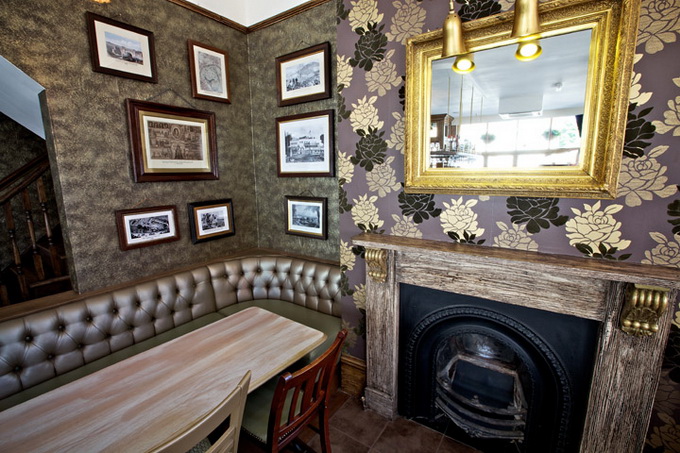 Princess-of-Wales-Pub-by-Space-Design-Studios-London-5.jpg