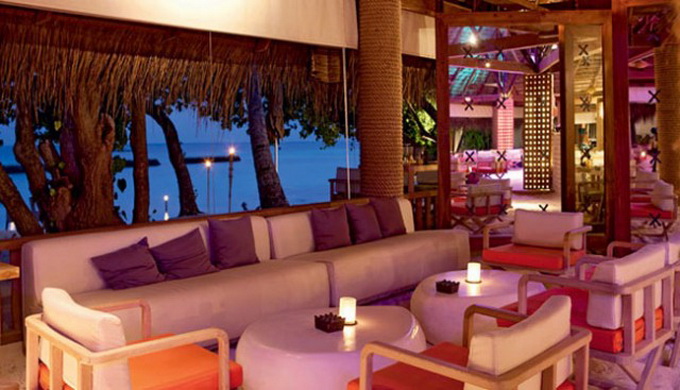 Idyllic-Hotel-Maldives-640x437.jpg