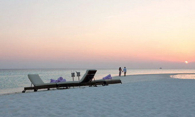 Idyllic-Hotel-Maldives-640x443.jpg